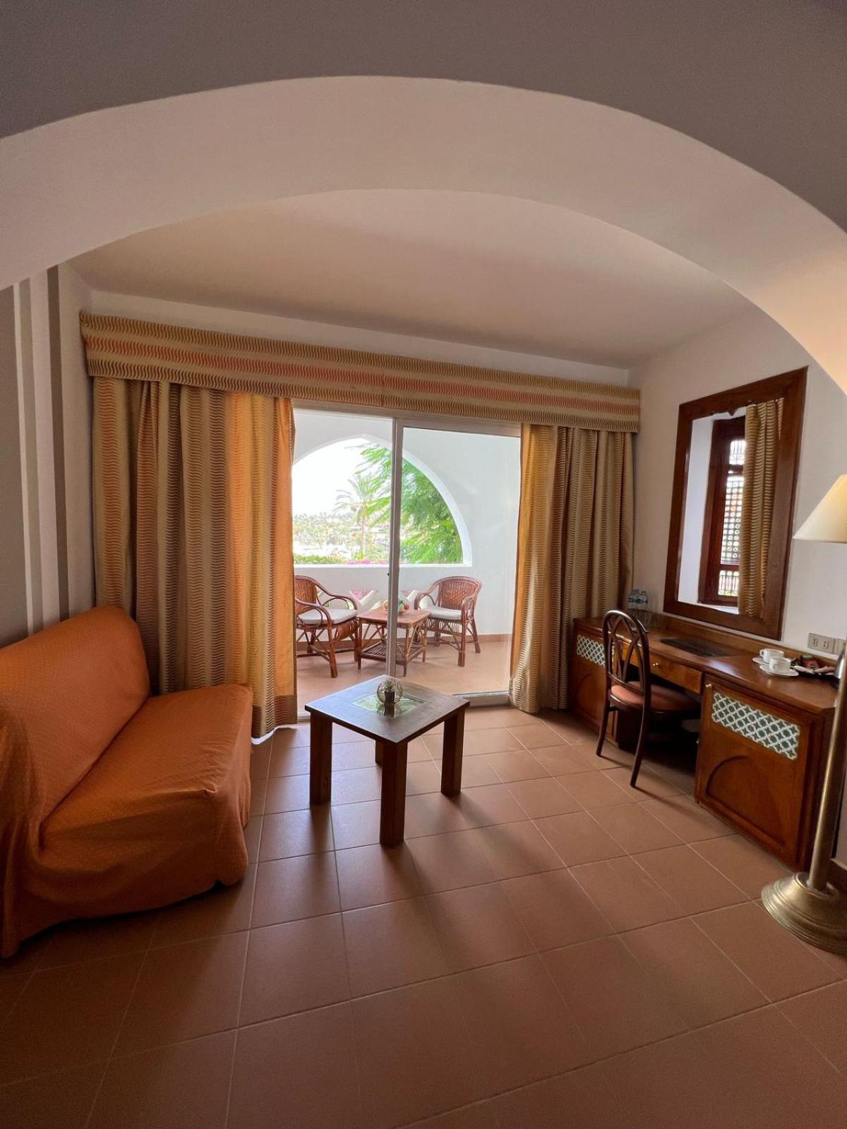 Hotel Domina Coral Bay Oasis Sharm El-Sheikh Exterior foto